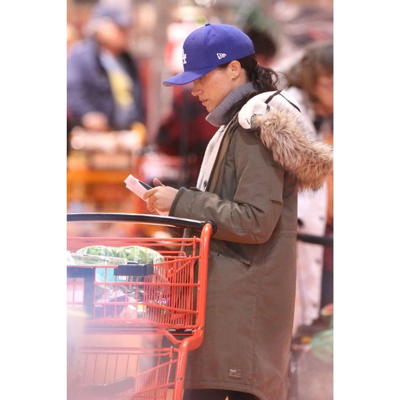 Aritzia TNA Britannia Parka - Picture 8 of 8